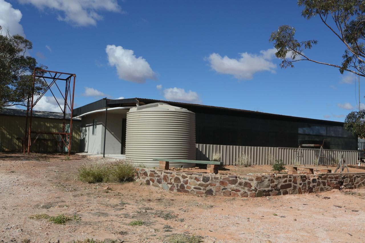Breakaway Views 374 Alp St Hotel Coober Pedy Exterior photo
